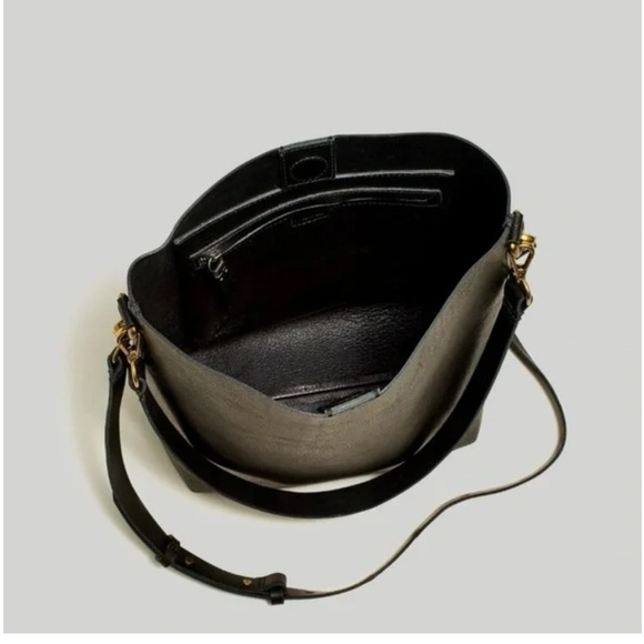 Madewell The Transport Bucket Bag, Black Leather, NWT - Picture 14 of 16